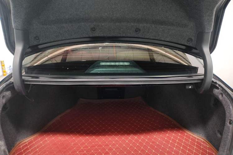 Used Honda Accord 2016 2.0L Comfort Edition Trunk
