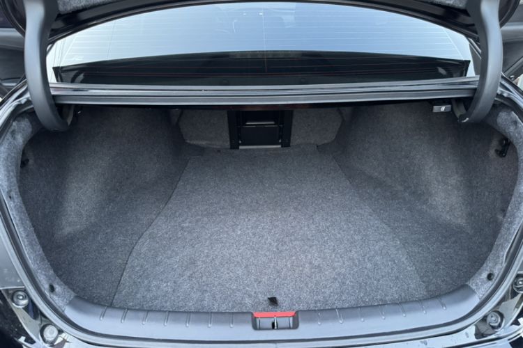 Used Honda Accord 2016 2.0L Comfort Edition Trunk