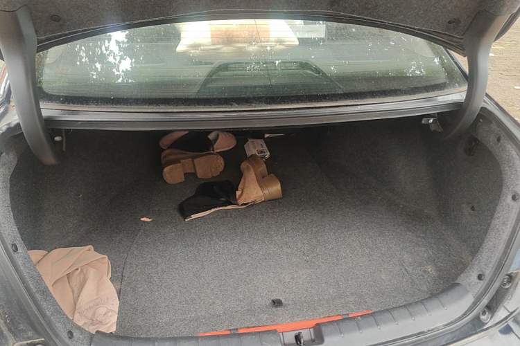 Used Honda Accord 2016 2.0L Comfort Edition Trunk