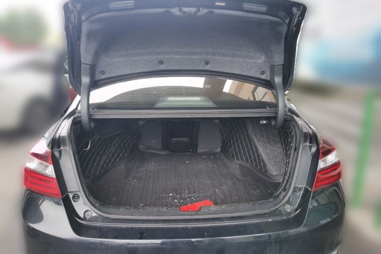 Used Honda Accord 2016 2.0L Comfort Edition Trunk