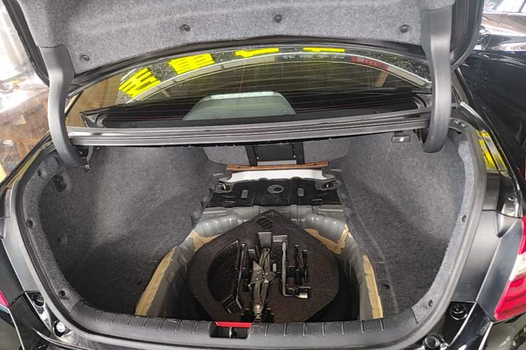 Used Honda Accord 2016 2.0L Elite Edition Trunk