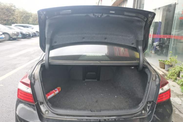 Used Honda Accord 2016 2.0L Comfort Edition Trunk