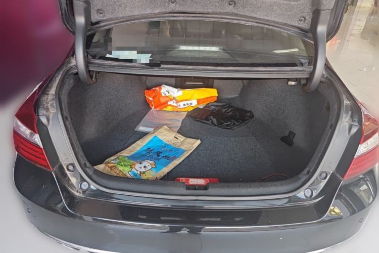 Used Honda Accord 2016 2.0L Comfort Edition Trunk