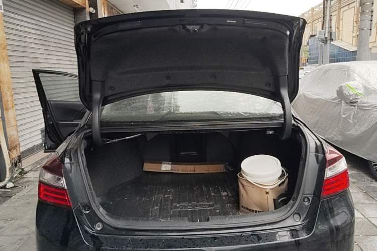 Used Honda Accord 2016 2.0L Comfort Edition Trunk