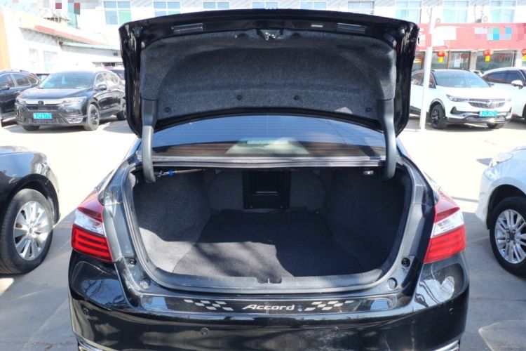 Used Honda Accord 2016 2.0L Elite Edition Trunk