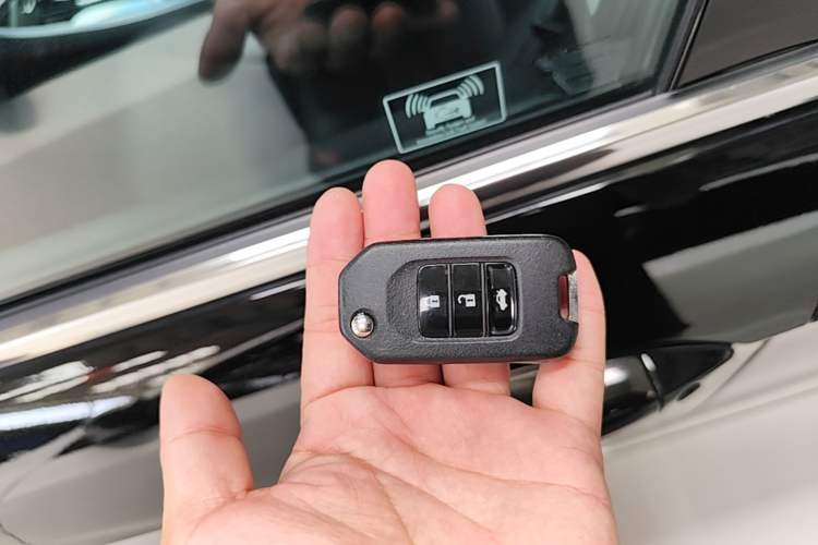 Used Honda Accord 2016 2.0L Elite Edition Vehicle Key