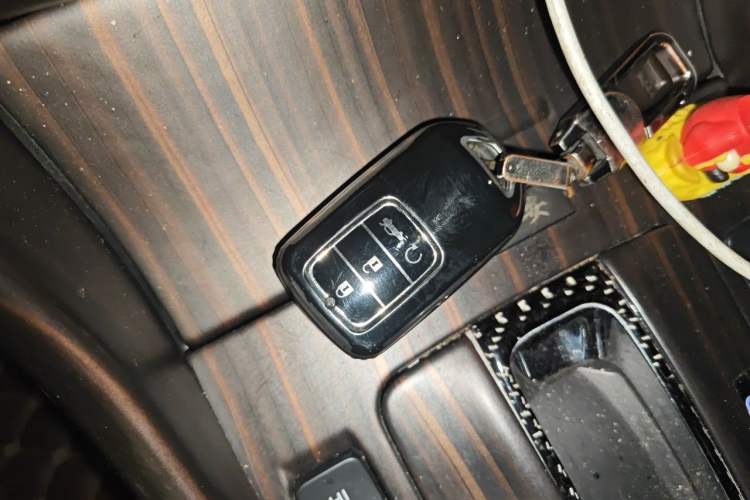 Used Honda Accord 2016 2.4L Luxury Edition Vehicle Key