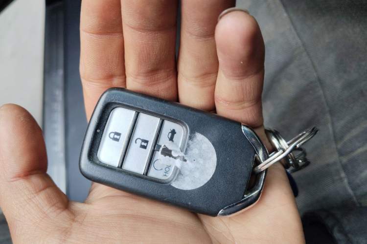 Used Honda Accord 2016 Hybrid 2.0L Sharp Edition Vehicle Key