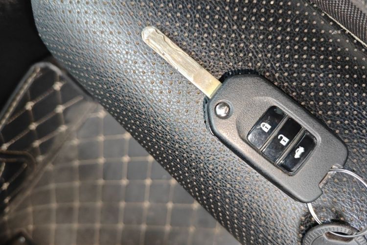 Used Honda Accord 2016 2.0L Comfort Edition Vehicle Key