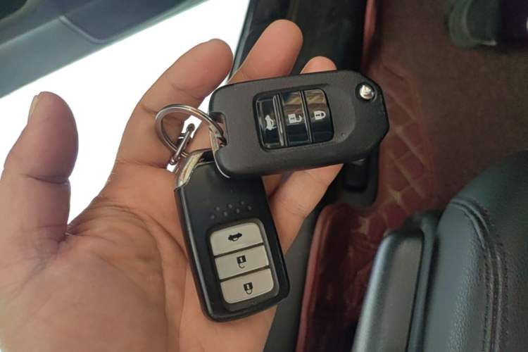Used Honda Accord 2016 2.0L Comfort Edition Vehicle Key