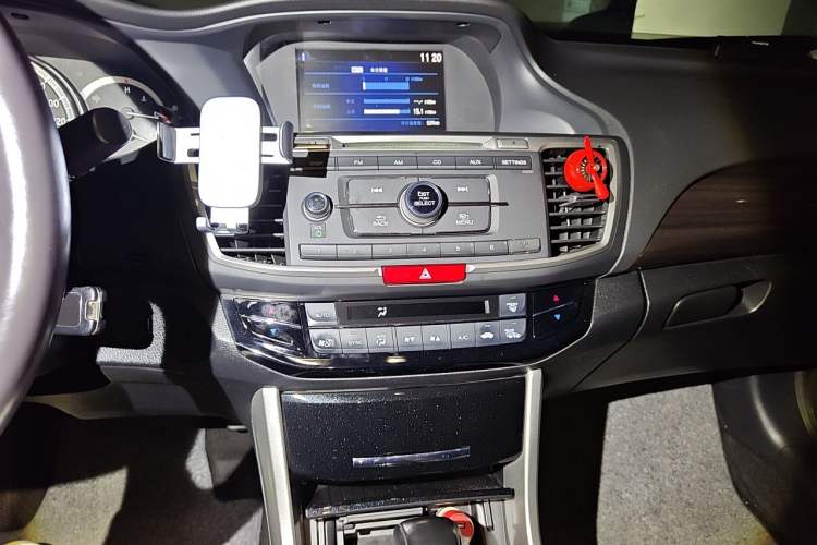 Used Honda Accord 2016 2.4L Comfort Edition Audio And AC Panel