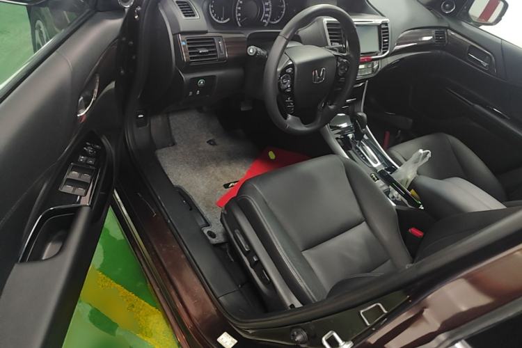 Used Honda Accord 2016 2.4L Luxury Edition Driver Seat