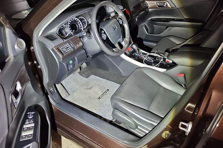 Used Honda Accord 2016 2.4L Comfort Edition Driver Seat