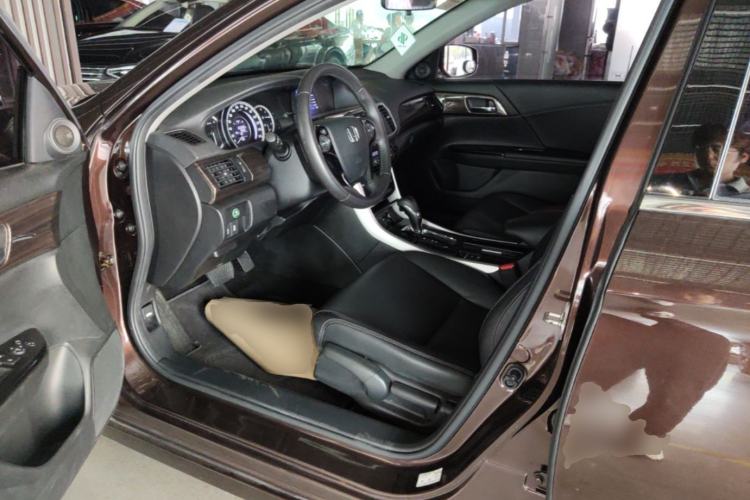 Used Honda Accord 2016 2.4L Comfort Edition Driver Seat