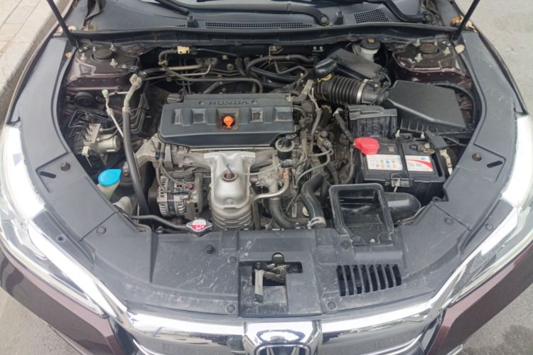 Used Honda Accord 2016 2.0L Comfort Edition Engine Bay