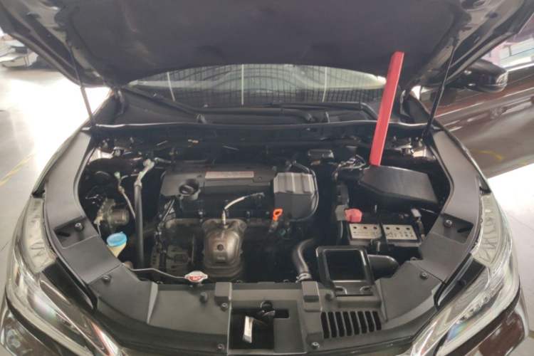 Used Honda Accord 2016 2.4L Comfort Edition Engine Bay