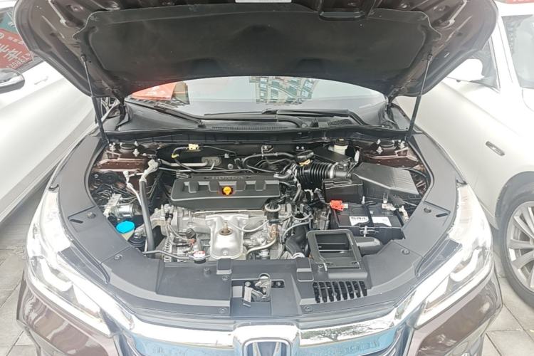 Used Honda Accord 2016 2.0L Comfort Edition Engine Bay