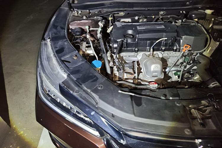 Used Honda Accord 2016 2.4L Comfort Edition Engine Bay Right