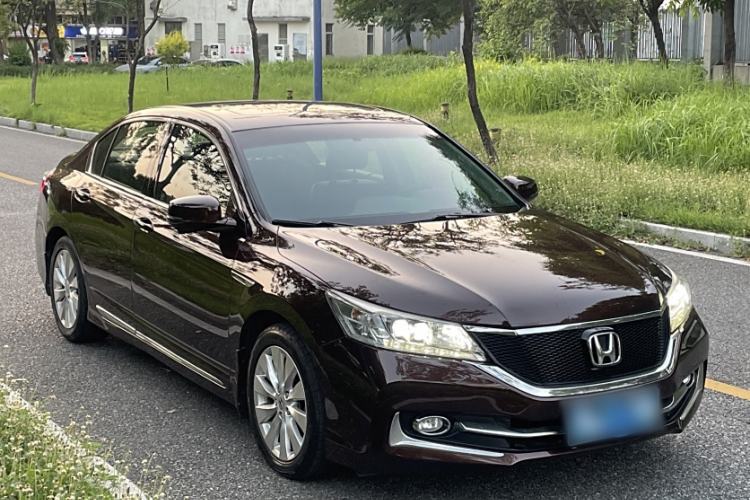 Used Honda Accord 2016 2.4L EX New Year Limited Edition Special Package Exterior 2