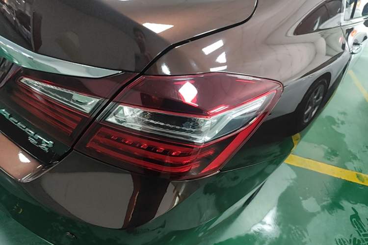 Used Honda Accord 2016 2.4L Luxury Edition Exterior 3