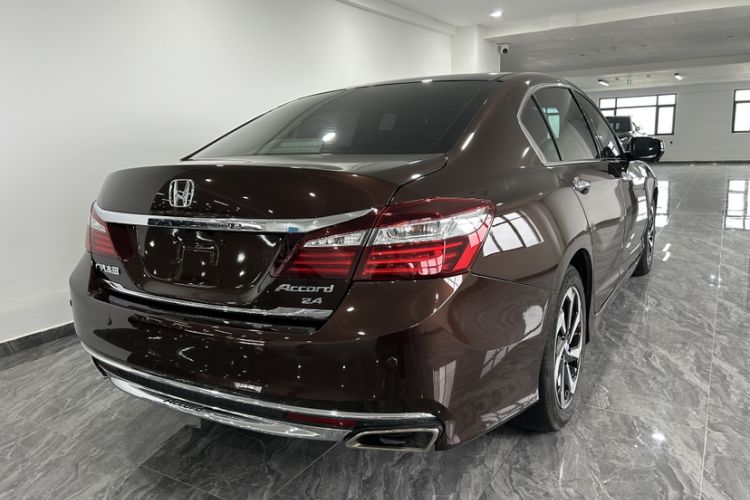 Used Honda Accord 2016 2.4L Luxury Edition Exterior 4