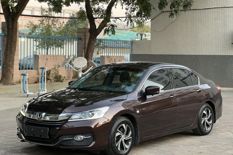 Used Honda Accord 2016 2.0L Elite Edition Exterior 4