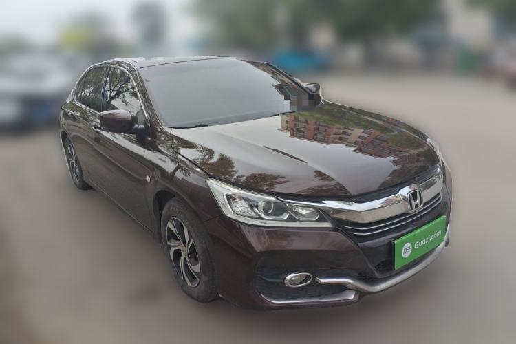 Used Honda Accord 2016 2.0L Comfort Edition Front Right 45 Deg
