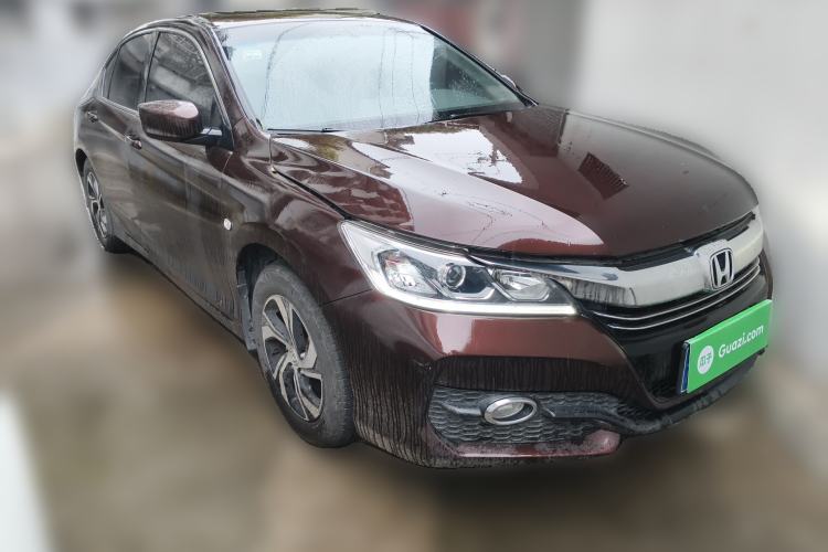 Used Honda Accord 2016 2.0L Comfort Edition Front Right 45 Deg