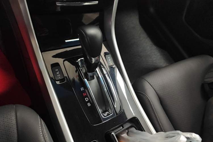 Used Honda Accord 2016 2.4L Luxury Edition Gear Lever