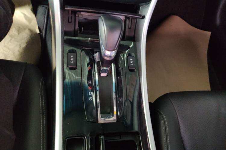 Used Honda Accord 2016 2.4L Comfort Edition Gear Lever