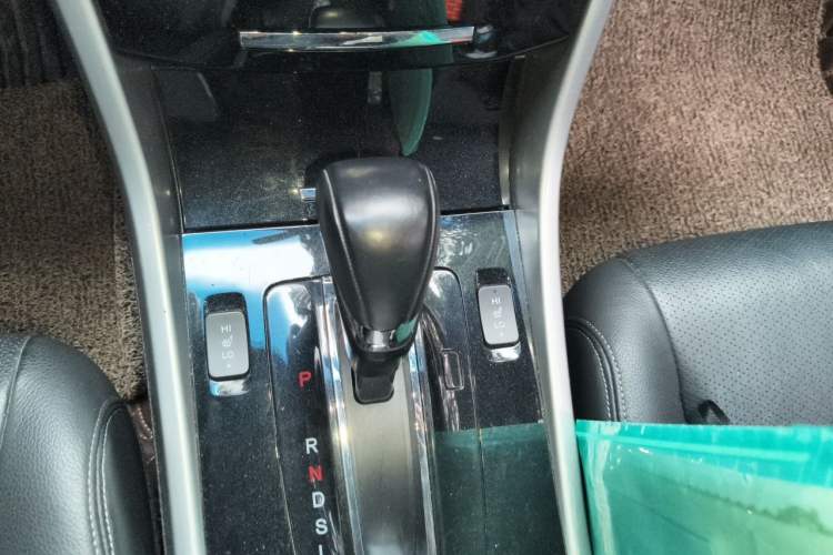 Used Honda Accord 2016 2.0L Elite Edition Gear Lever
