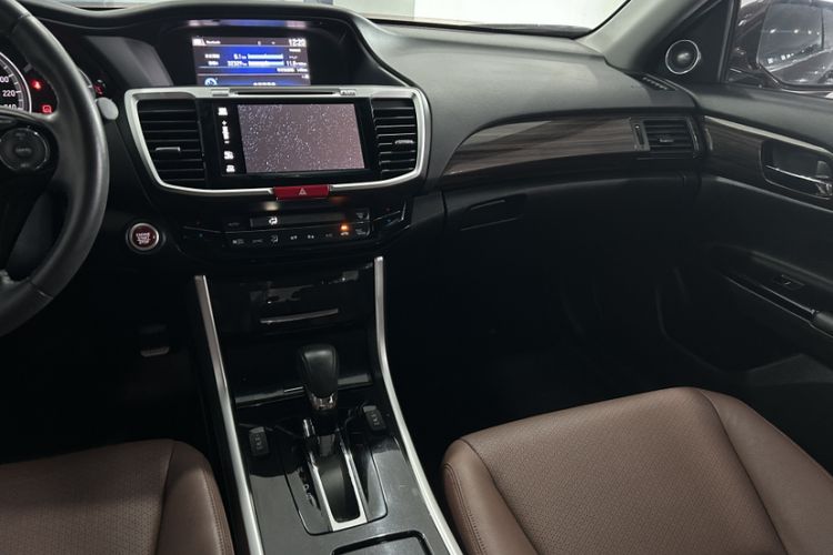 Used Honda Accord 2016 2.4L Luxury Edition Interior 1