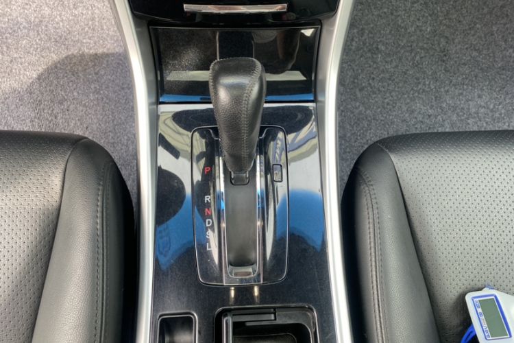Used Honda Accord 2016 2.0L Comfort Edition Interior 4