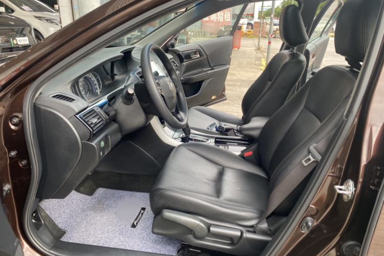 Used Honda Accord 2016 2.0L Comfort Edition Interior 5