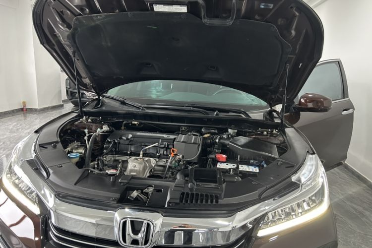 Used Honda Accord 2016 2.4L Luxury Edition Interior 7
