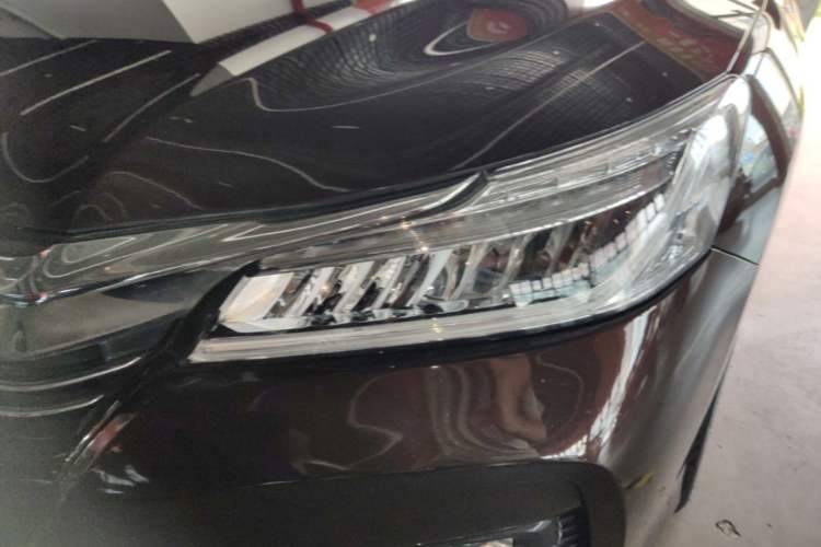 Used Honda Accord 2016 2.4L Comfort Edition Left Front Headlight