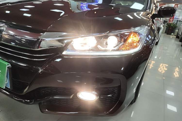 Used Honda Accord 2016 2.0L Comfort Edition Left Front Headlight