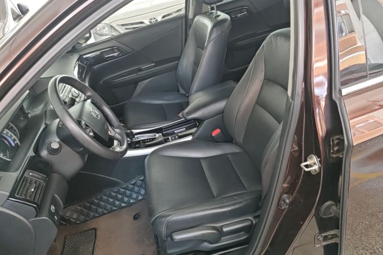 Used Honda Accord 2016 2.0L Elite Edition Left Front Seat