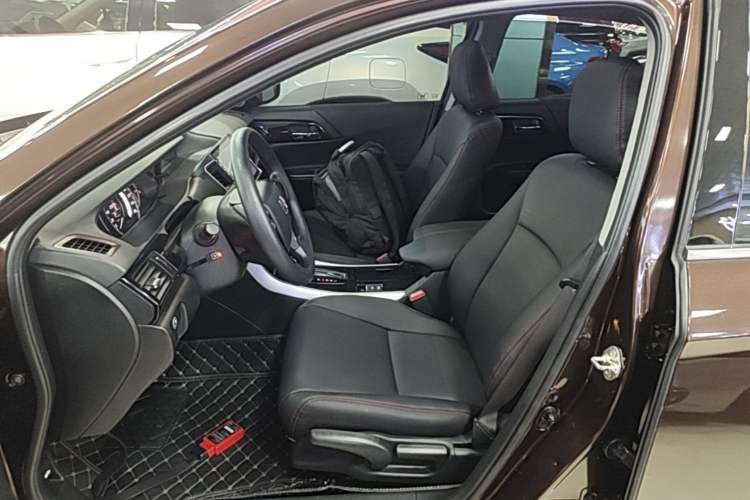 Used Honda Accord 2016 2.0L Comfort Edition Left Front Seat
