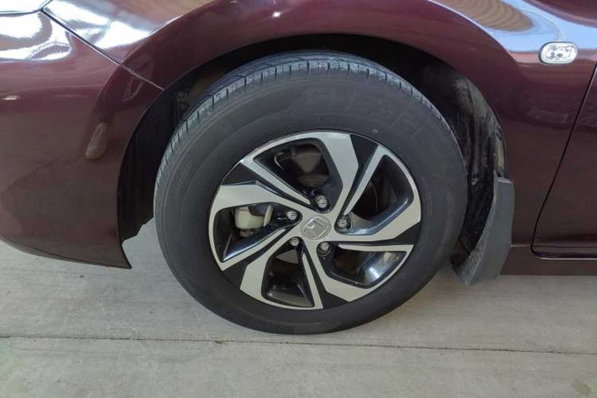 Used Honda Accord 2016 2.0L Comfort Edition Left Front Wheel Hub