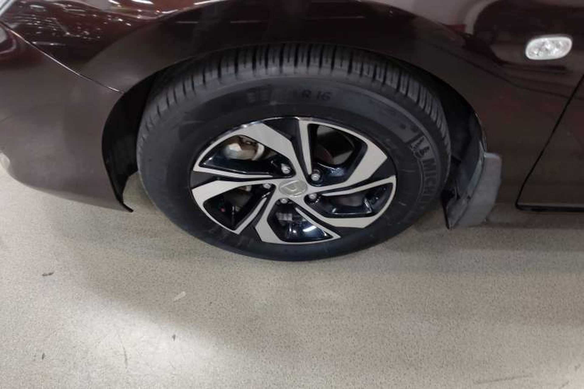 Used Honda Accord 2016 2.0L Elite Edition Left Front Wheel Hub