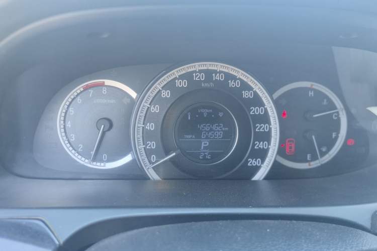 Used Honda Accord 2016 2.0L Comfort Edition Odometer Close Up