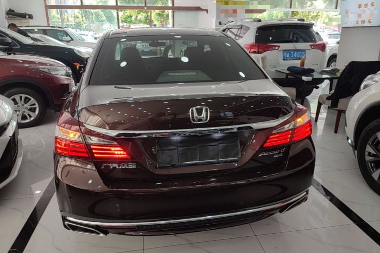 Used Honda Accord 2016 2.4L Comfort Edition Rear