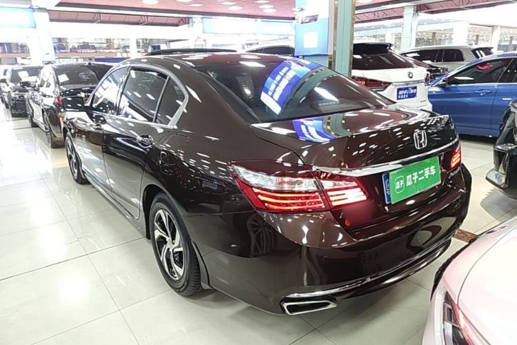 Used Honda Accord 2016 2.0L Comfort Edition Rear Left 45 Deg