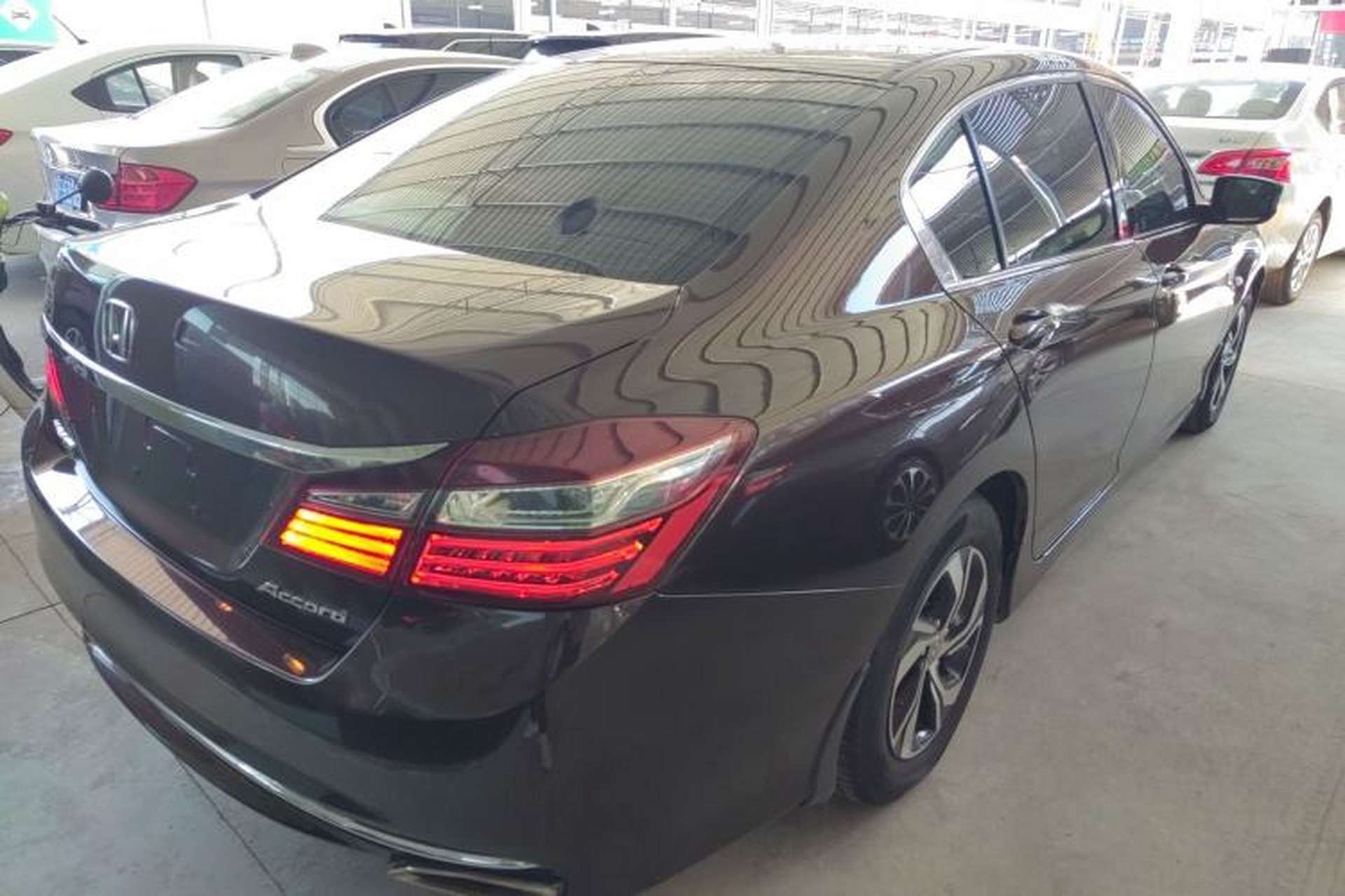 Used Honda Accord 2016 2.0L Comfort Edition Rear Right 45 Deg