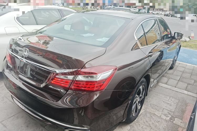 Used Honda Accord 2016 2.0L Comfort Edition Rear Right 45 Deg