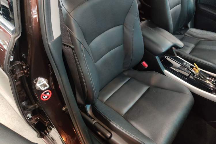 Used Honda Accord 2016 2.0L Elite Edition Right Front Seat