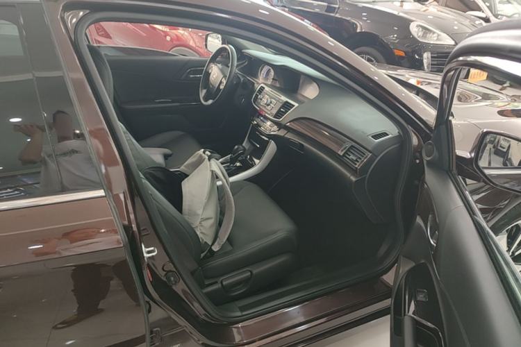 Used Honda Accord 2016 2.4L Comfort Edition Right Front Seat