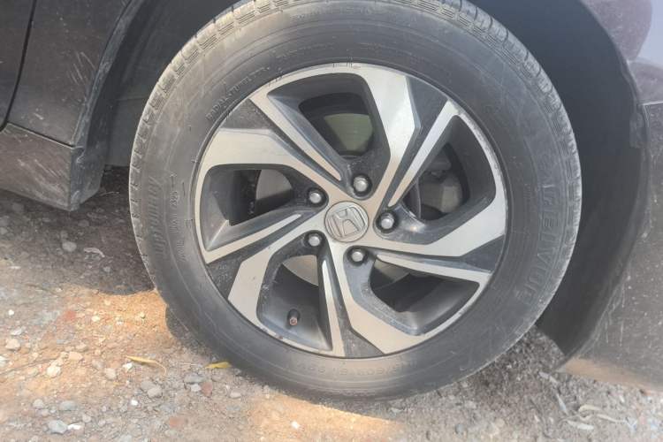 Used Honda Accord 2016 2.0L Comfort Edition Right Front Wheel Hub