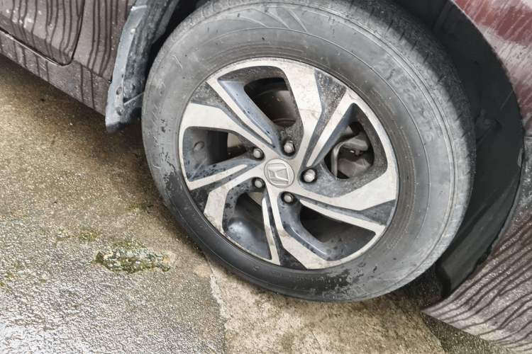Used Honda Accord 2016 2.0L Comfort Edition Right Front Wheel Hub